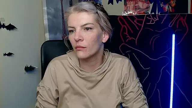 VanessaRey  online show from 05.14.26