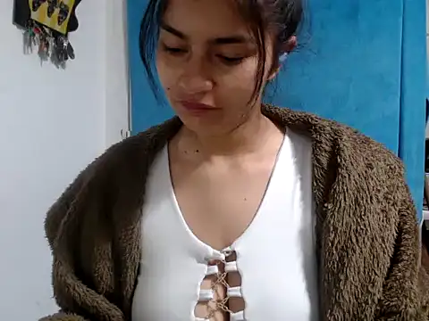 AlanaHotxx online show from 10.02.25