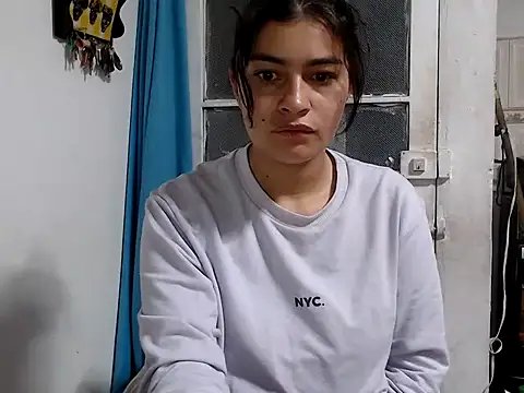 AlanaHotxx online show from 10.17.25