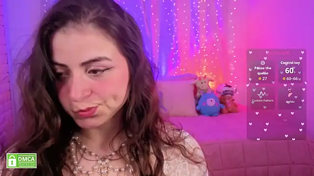 Taiga Cute online show from 11.23.25