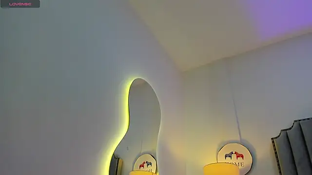 debora scoot online show from 01.09.26