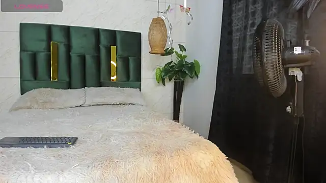 Danna williamss online show from 10.16.25