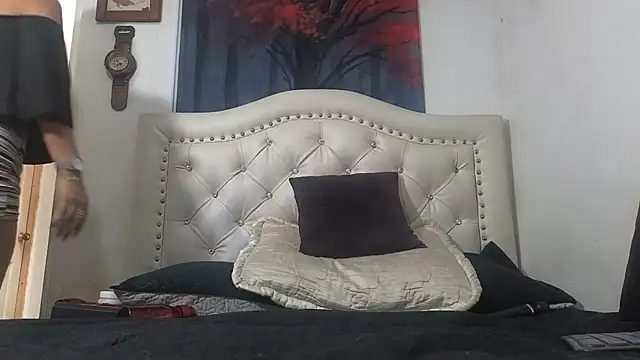 Snapshot of Amadamilf1980 chatting on 10.04.25 Amadamilf1980 online show from 10.04.25