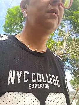 Snapshot of Amadamilf1980 chatting on 10.22.25 Amadamilf1980 online show from 10.22.25