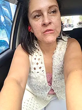 Snapshot of Amadamilf1980 chatting on 11.01.25 Amadamilf1980 online show from 11.01.25