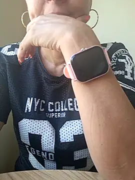 Snapshot of Amadamilf1980 chatting on 11.26.25 Amadamilf1980 online show from 11.26.25