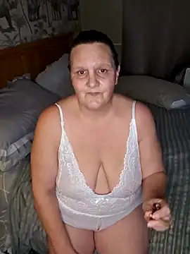 MissQueenBeex online show from 01.15.26