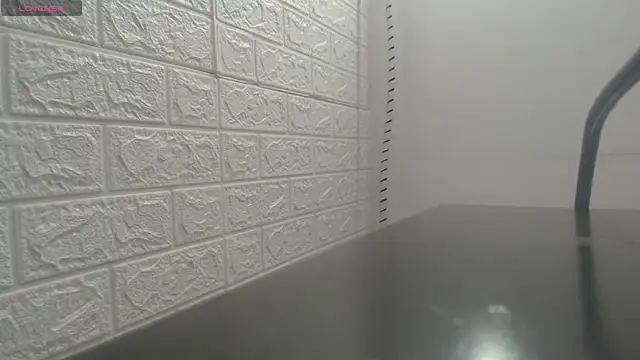 nei girl online show from 11.20.25