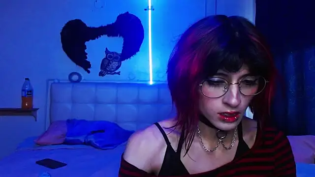 goth minerva online show from 09.30.25