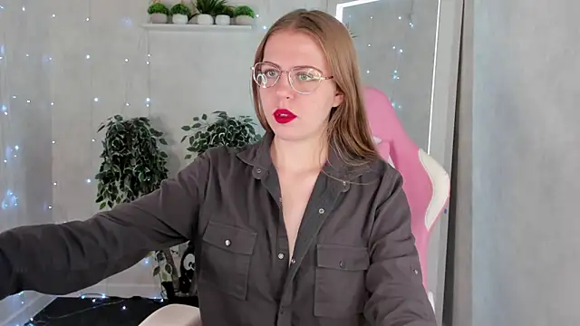 Joann Shermann online show from 11.25.25