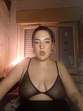 Snapshot of myla_rommer1 chatting on 03.22.25 myla rommer1 online show from 03.22.25