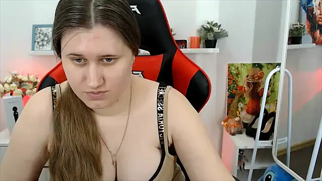 Snapshot of Lucky_Lana chatting on 03.20.25 Lucky Lana online show from 03.20.25