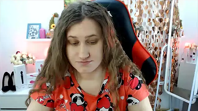 Lucky Lana online show from 02.14.26