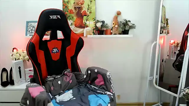 Lucky Lana online show from 02.23.26