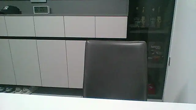 Snapshot of nole_china7 chatting on 09.10.25 nole china7 online show from 09.10.25