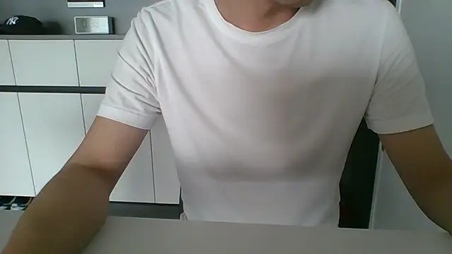 Snapshot of nole_china7 chatting on 09.30.25 nole china7 online show from 09.30.25