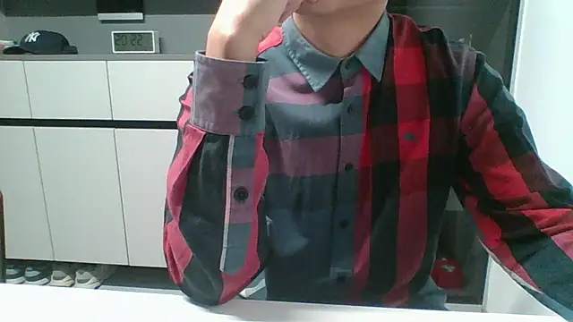 Snapshot of nole_china7 chatting on 10.02.25 nole china7 online show from 10.02.25