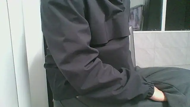 Snapshot of nole_china7 chatting on 10.19.25 nole china7 online show from 10.19.25