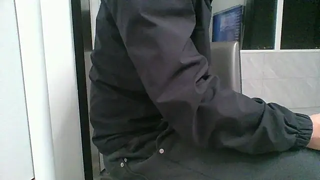 Snapshot of nole_china7 chatting on 10.20.25 nole china7 online show from 10.20.25