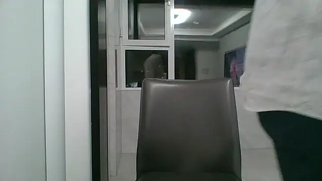 Snapshot of nole_china7 chatting on 10.29.25 nole china7 online show from 10.29.25