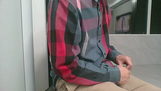 Snapshot of nole_china7 chatting on 11.02.25 nole china7 online show from 11.02.25