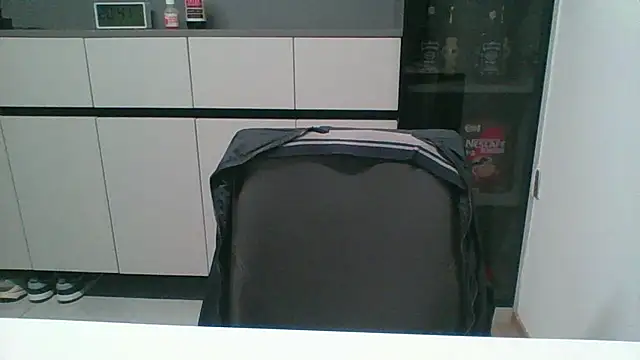 Snapshot of nole_china7 chatting on 12.15.25 nole china7 online show from 12.15.25