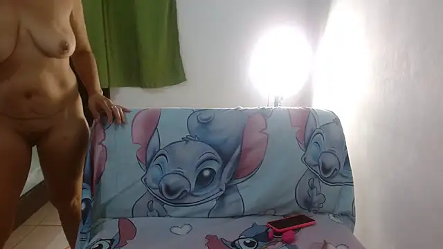 Allyson Mature online show from 11.04.25