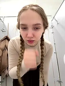 Snapshot of bambi_lu chatting on 01.08.26 bambi lu online show from 01.08.26