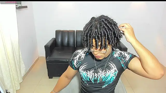 Snapshot of samxx_muscle chatting on 05.30.26 samxx muscle online show from 05.30.26