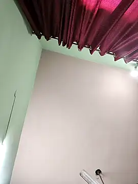 Eshwari Chopra online show from 09.18.25