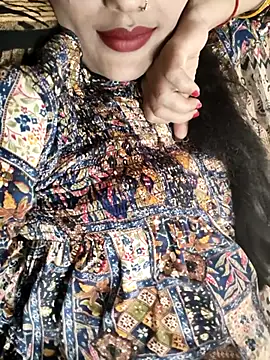 Eshwari Chopra online show from 10.21.25