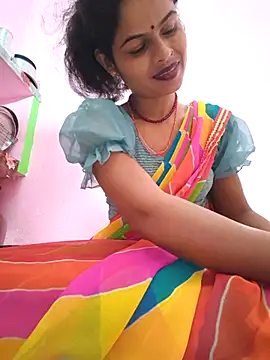 Eshna Dabral online show from 10.27.25