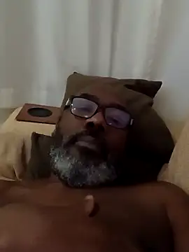 Bigmaumau54 online show from 12.20.25