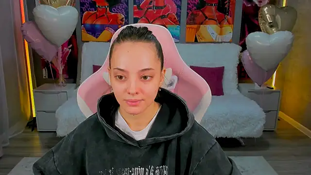 MelanieAlves online show from 02.18.26