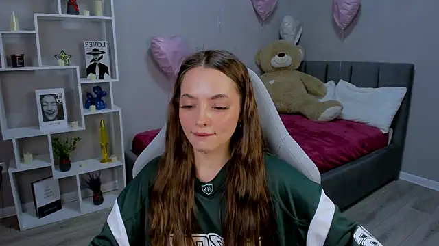 MelanieAlves online show from 03.17.26