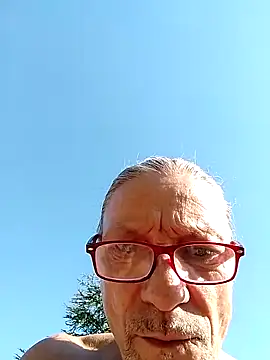 Snapshot of Deddyitalia3p chatting on 09.19.25 Deddyitalia3p online show from 09.19.25