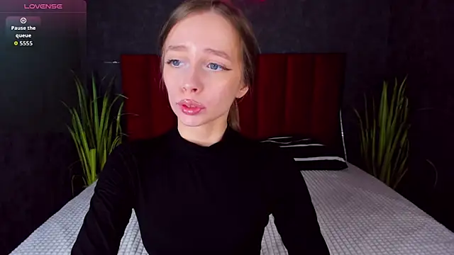 Amy Waynee online show from 11.02.25