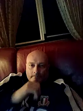 Alexis Bull online show from 02.19.26