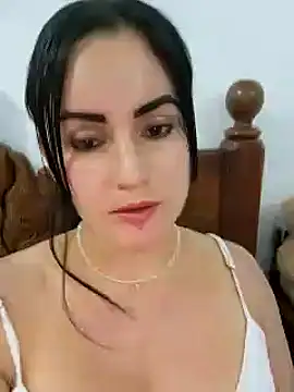 Saraslow online show from 11.02.25