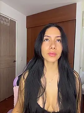 ArianaReynoldss online show from 02.08.26