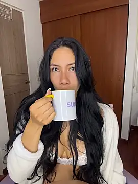 ArianaReynoldss online show from 03.03.26