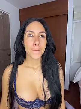 ArianaReynoldss online show from 03.31.26