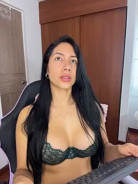 ArianaReynoldss online show from 04.21.26