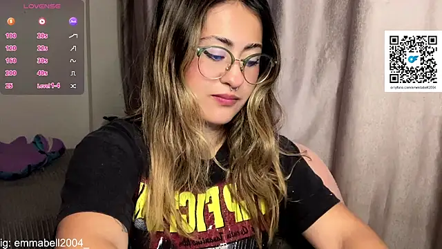 Snapshot of emma__bell_ chatting on 02.14.26 emma bell online show from 02.14.26