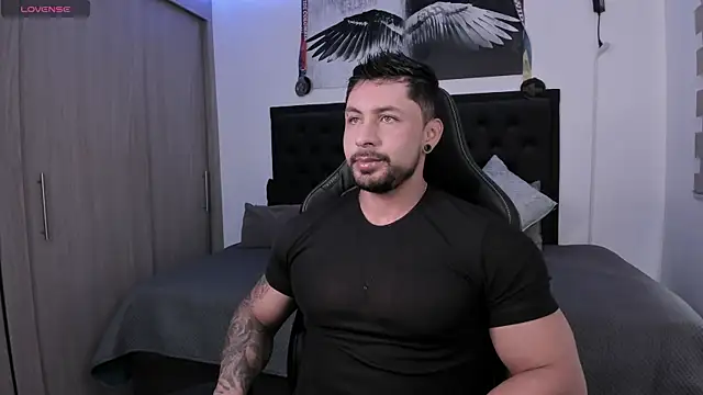 santi aesthetic online show from 11.20.25