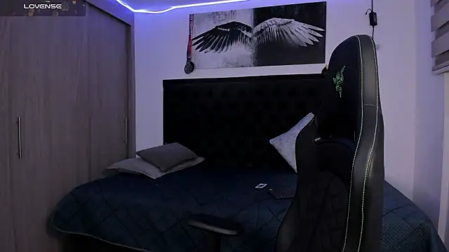 santi aesthetic online show from 02.14.26