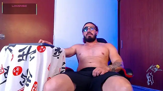 Snapshot of pirata_fitness chatting on 07.17.26 pirata fitness online show from 07.17.26