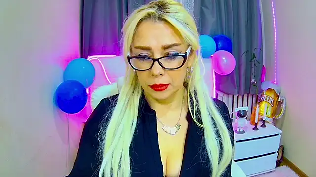 KatrinaCharm online show from 09.22.25