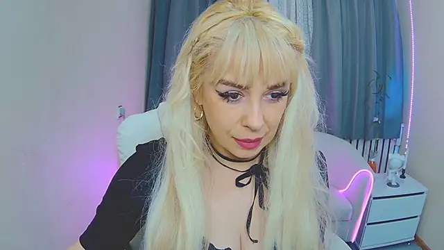 KatrinaCharm online show from 11.07.25