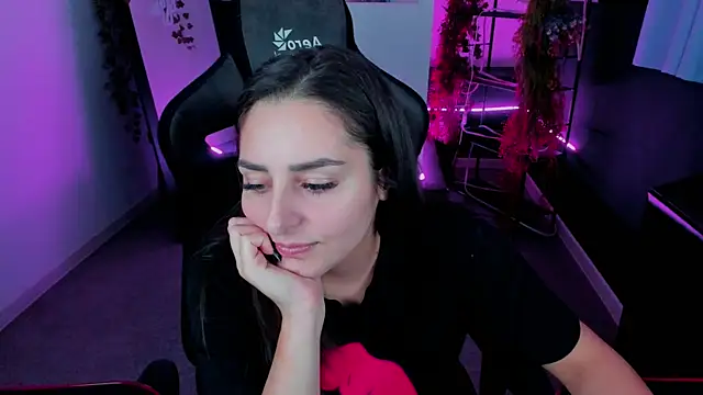 ValeriiMills online show from 10.28.25